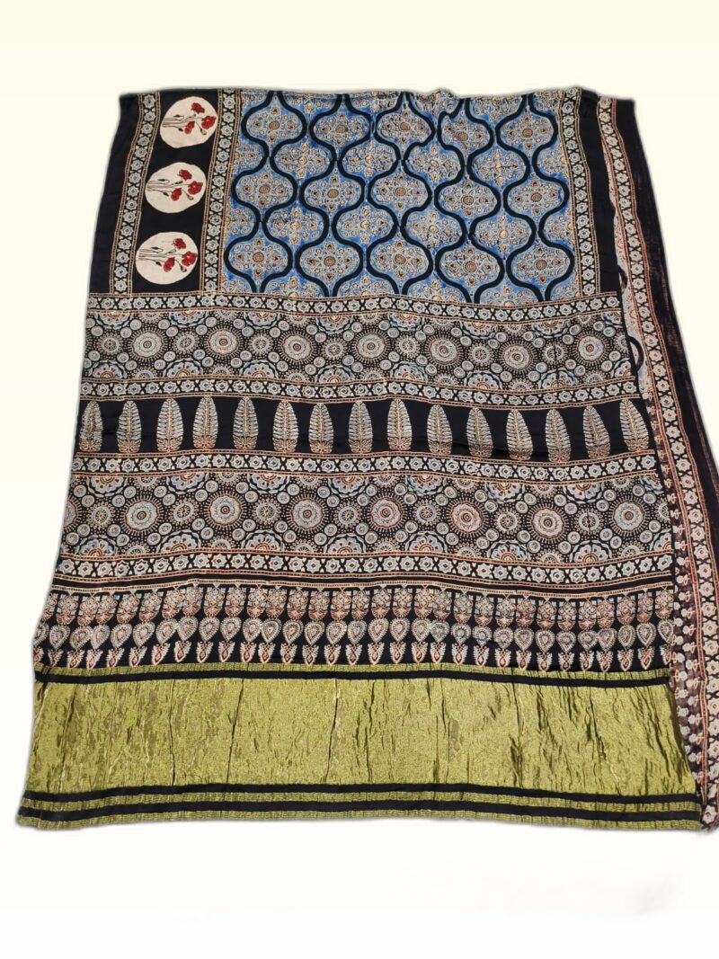 Modal Clamp saree - Image 7