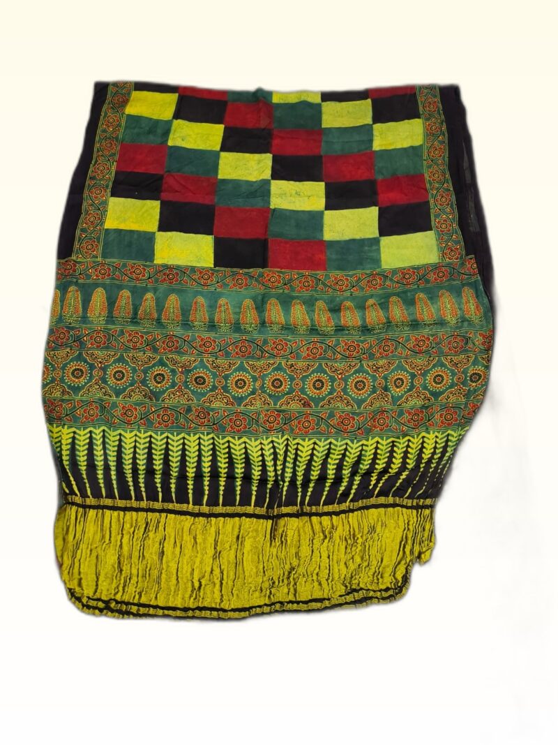 Modal Clamp saree - Image 5